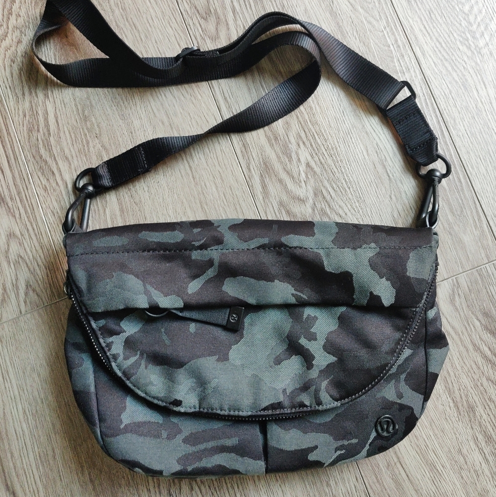 Lululemon Convertible Side Bag